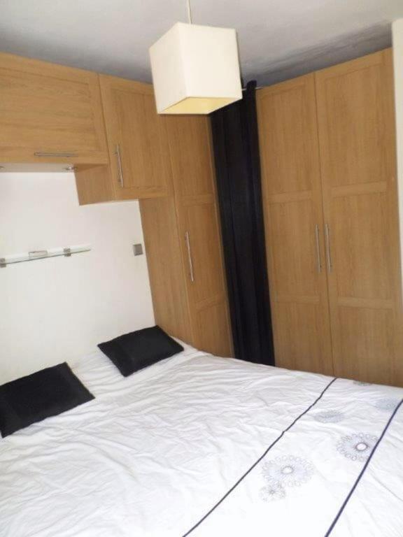 Modern 2 Bedroom Penthouse With Huge Private Roof Terrace,free Parking And Free Wifi Benalmádena